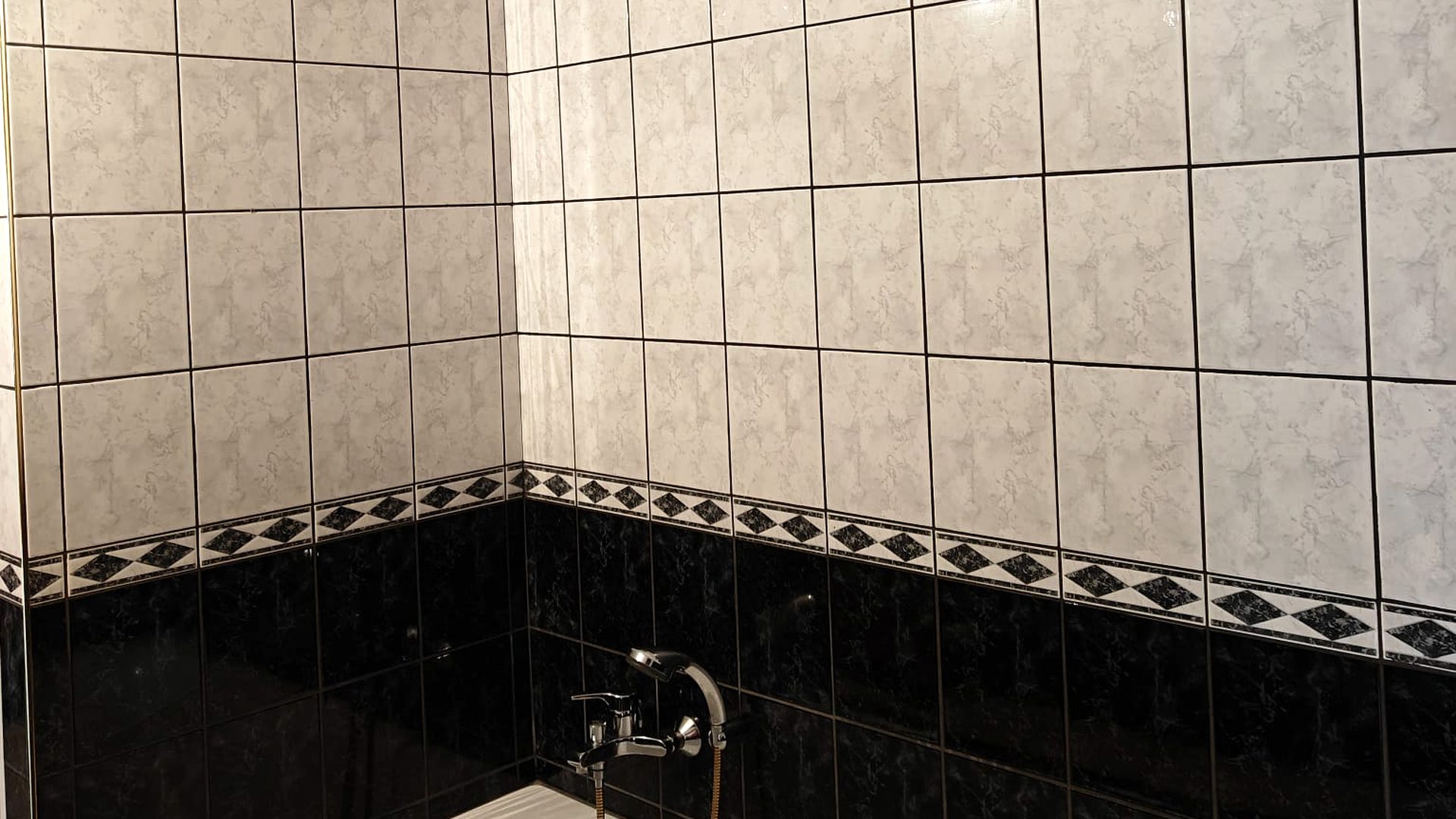 Badkamer gereinigd met droge stoom door Blinkuis